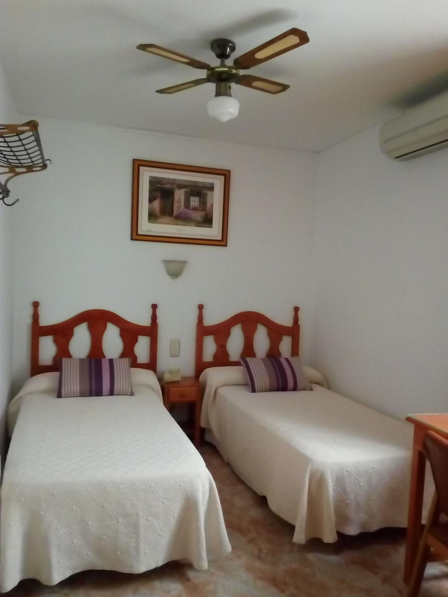 Hostal Rural Montual Los Baños المظهر الخارجي الصورة