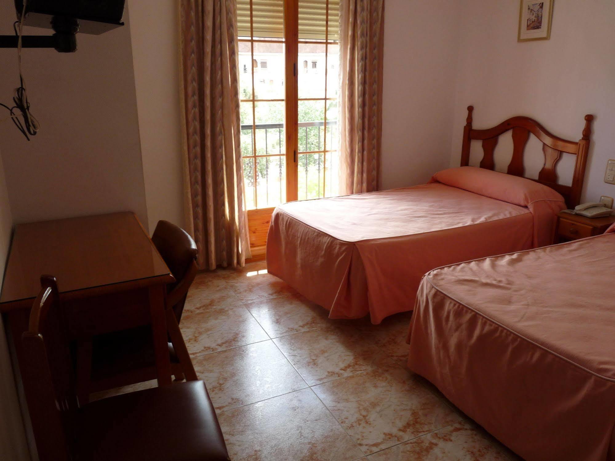 Hostal Rural Montual Los Baños المظهر الخارجي الصورة